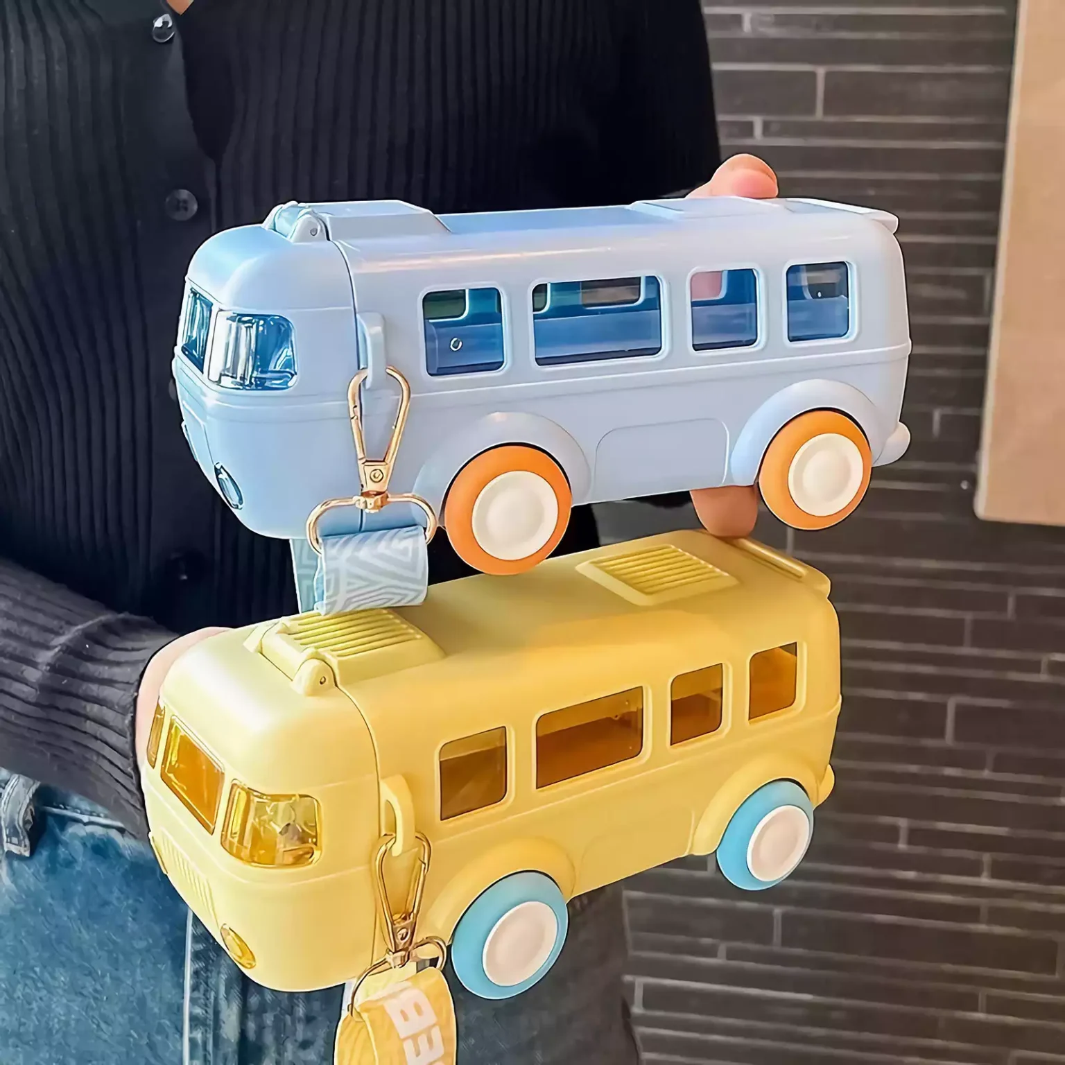 Bouteille d'eau pour automobile